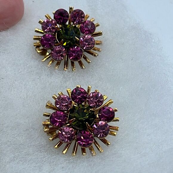 Vintage Ab rose  and green floral earrings - Picture 3 of 7